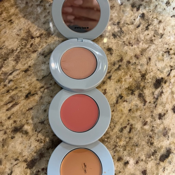 New in box Alleyoop Stack The Odds highlight blush & contour in sassy pants - Picture 2 of 2